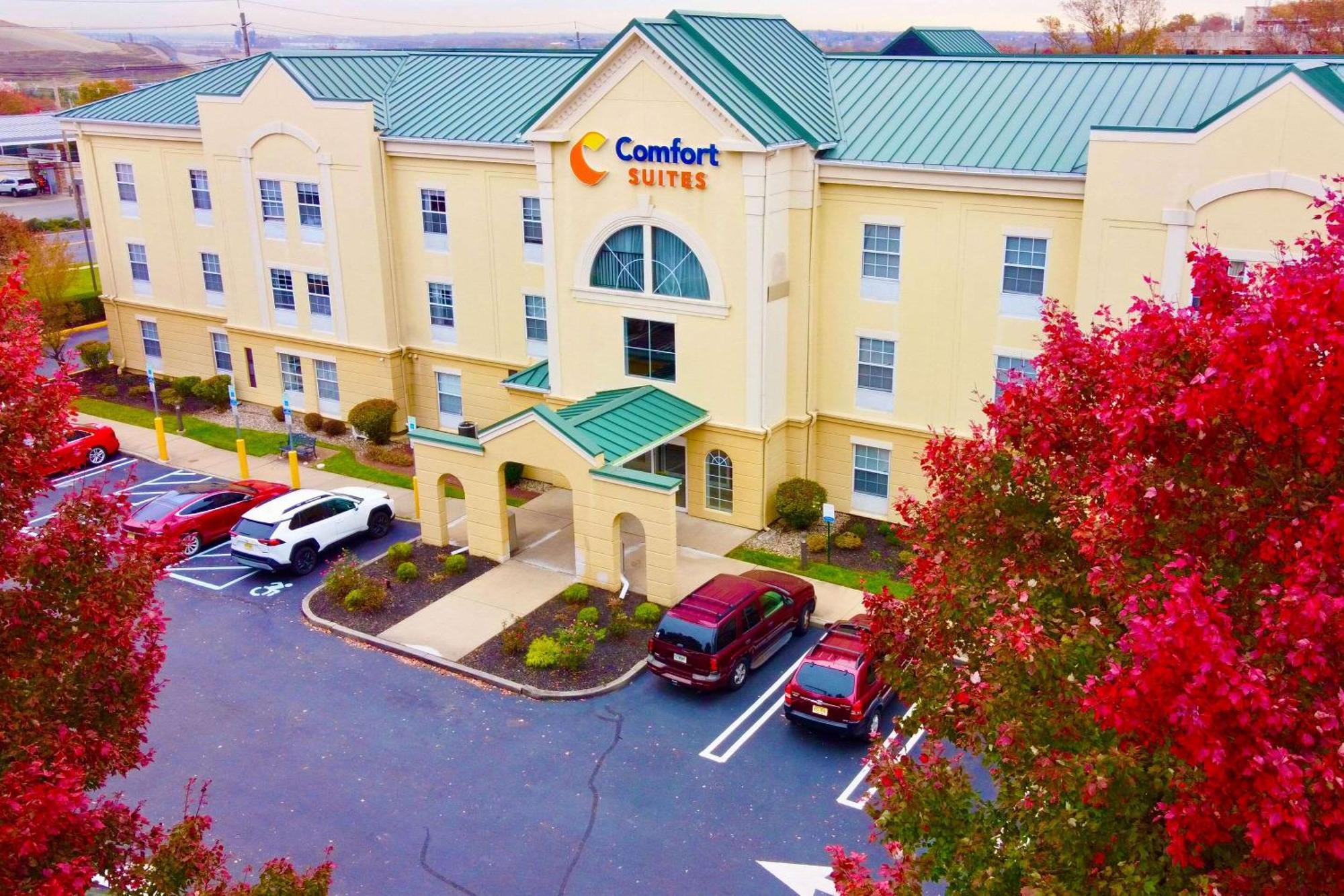 Comfort Suites East Brunswick - South River Εξωτερικό φωτογραφία